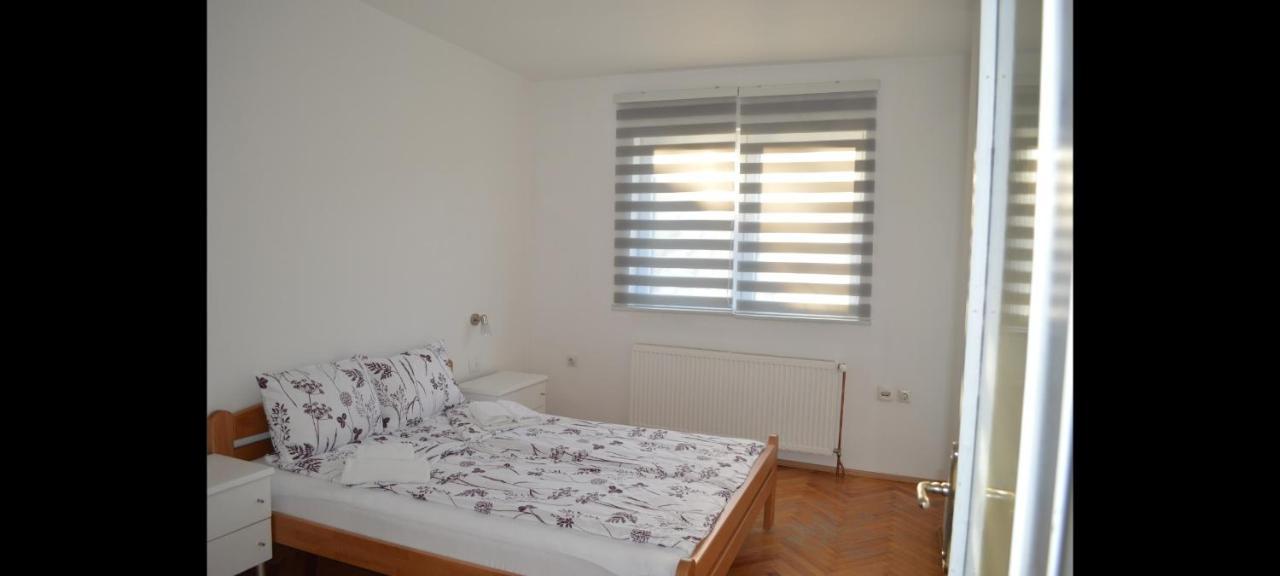 Apartman Linera โซโคบานยา ภายนอก รูปภาพ